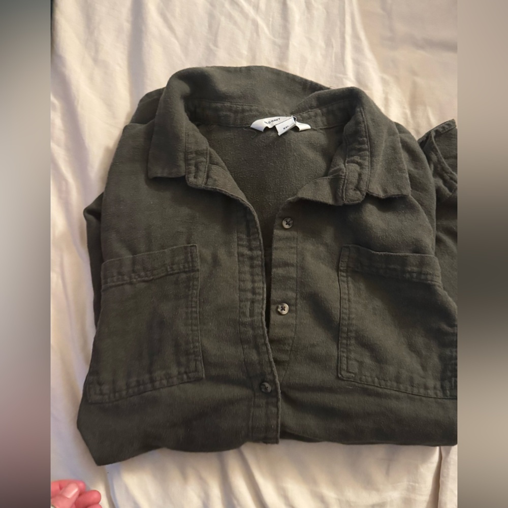 Old Navy Women's Olive Button-Down Shirt - Picture 7 of 7